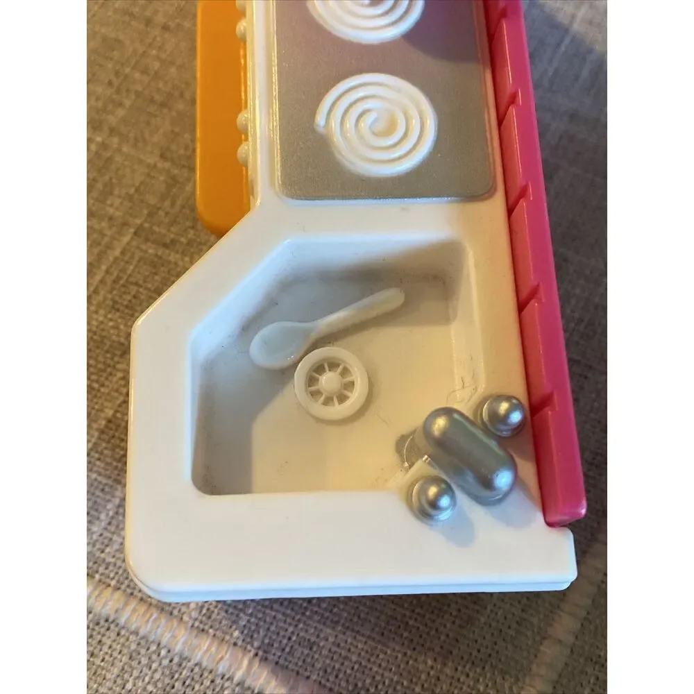 Fisher Price Loving Family My First Dollhouse Kitchen SINK STOVE FRIDGE NO DOOR